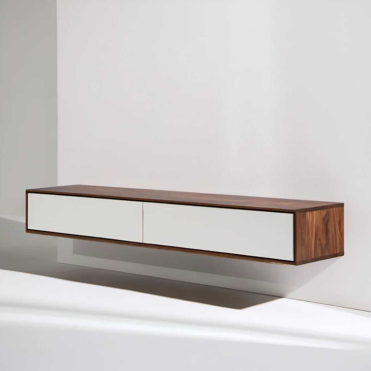 Wisząca szafka RTV z MDF, orzechowa/biała, 180 x 35 x 30 cm